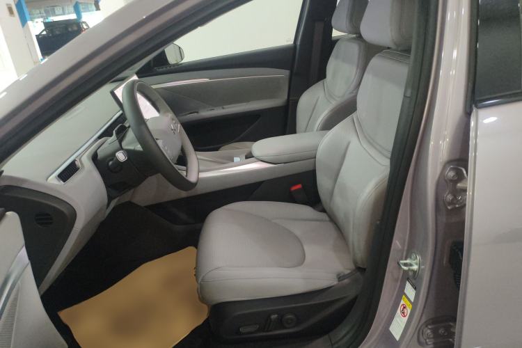 Used XPeng MONA M03 2025 600 with Ultra-Long Range Max Left Front Seat