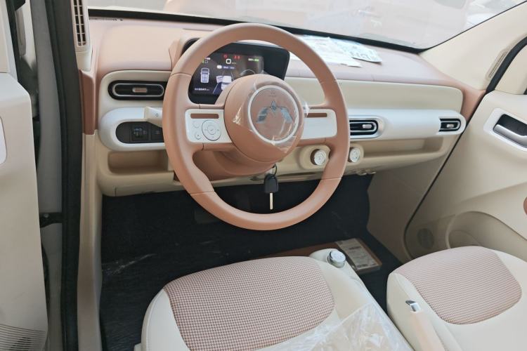 Used Wuling Hongguang MINIEV 2024 3rd Generation 215km Youth Edition
