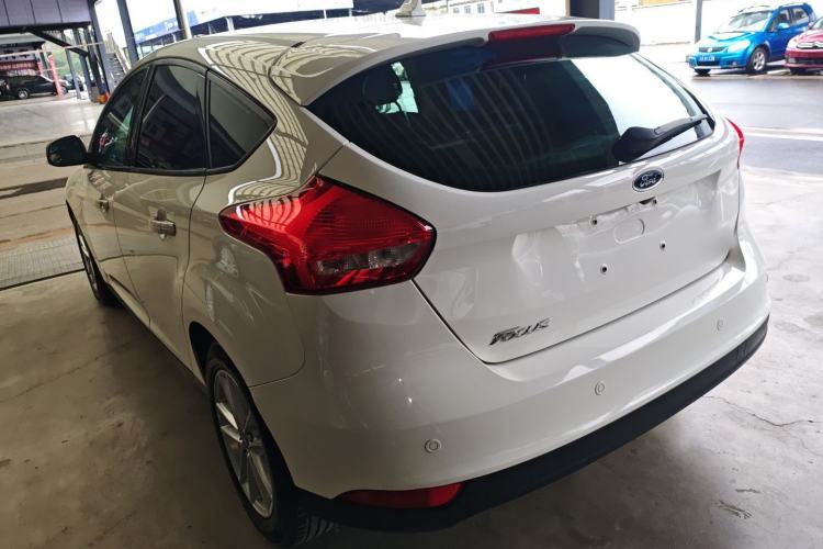 Used Ford Focus 2018 Hatchback Classic 1.6L Automatic Trendy SmartDrive Edition