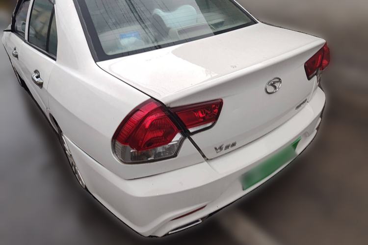 Used Soueast V3 Lingyue 2015 1.5L Manual Happiness Edition Rear Left 45 Deg