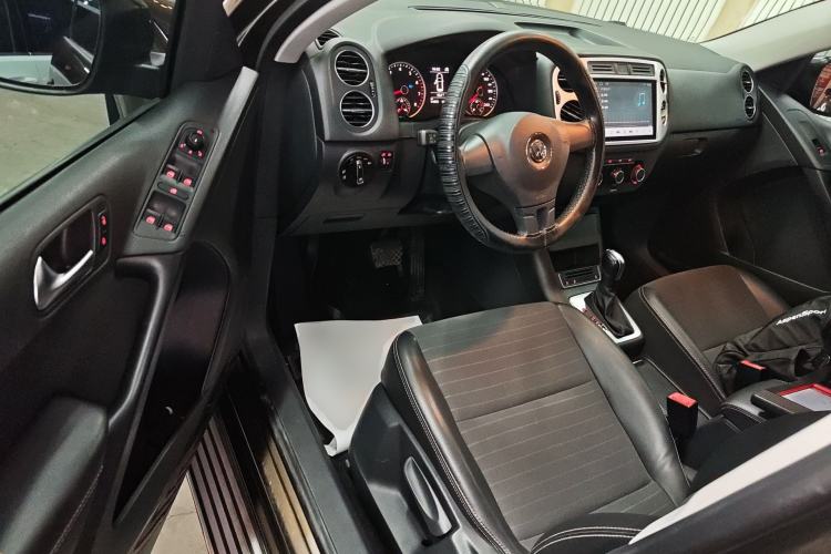 Used Volkswagen Tiguan 2016 280TSI Automatic Two-Wheel-Drive Silk Road Style Edition Driver Seat