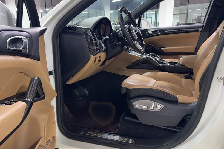 Used Porsche Cayenne 2016 Cayenne Platinum Edition 3.0T