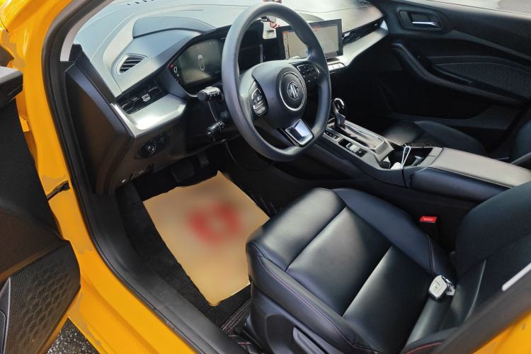 Used MG 5 2021 180 DVVT CVT Youth Luxury Edition
