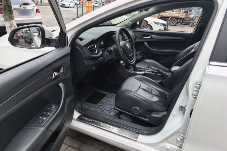 Used Roewe 360 2017 1.5L Automatic Luxury Edition
