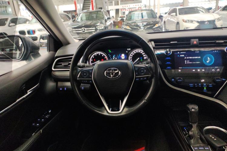 Used Toyota Camry 2019 2.5G Luxury Edition China VI Standard Steering Wheel