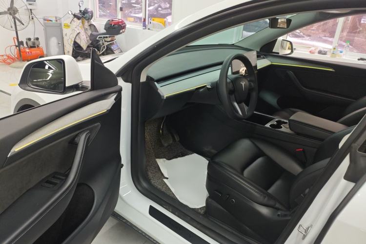 Used Tesla Model Y 2024 Rear-Wheel-Drive Version
