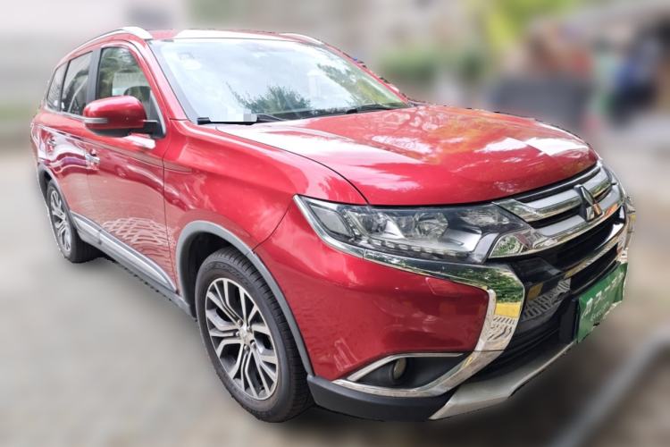 Used Mitsubishi Outlander 2016 2.4L 4x4 Luxury Edition 7-Seater