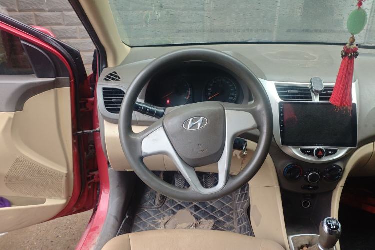 Used Hyundai Verna (older generation) 2010 Sedan 1.4L Manual Standard GL Model
