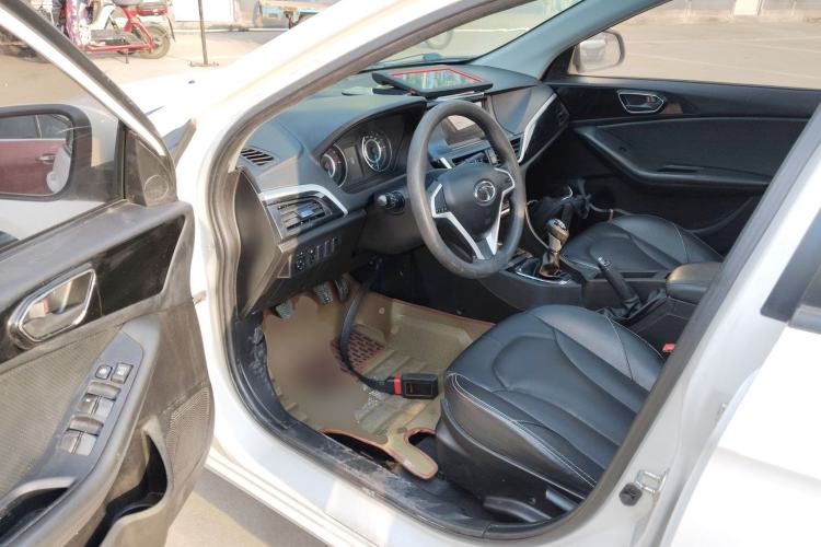 Used Soueast V5 Lingzhi 2015 Plus 1.5L Manual Smart Edition Driver Seat