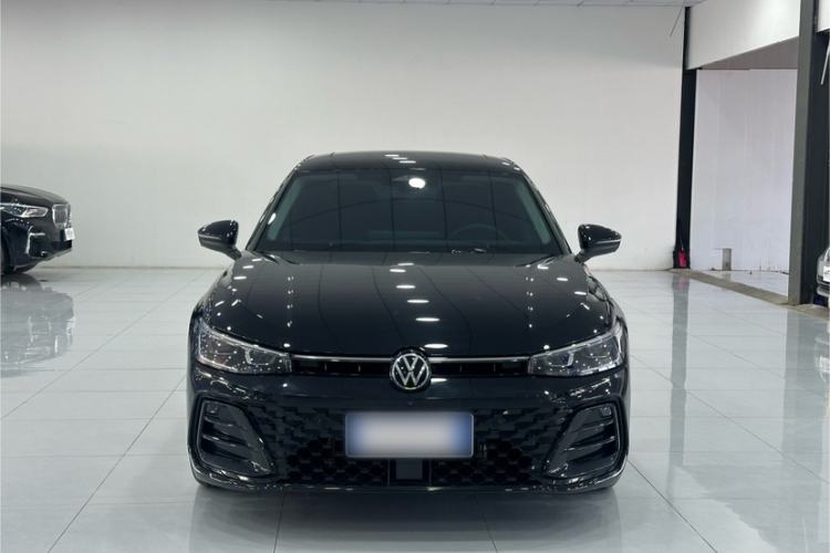 Used Volkswagen Passat 2025 Pro 380TSI Starry Dragon Edition Exterior 1