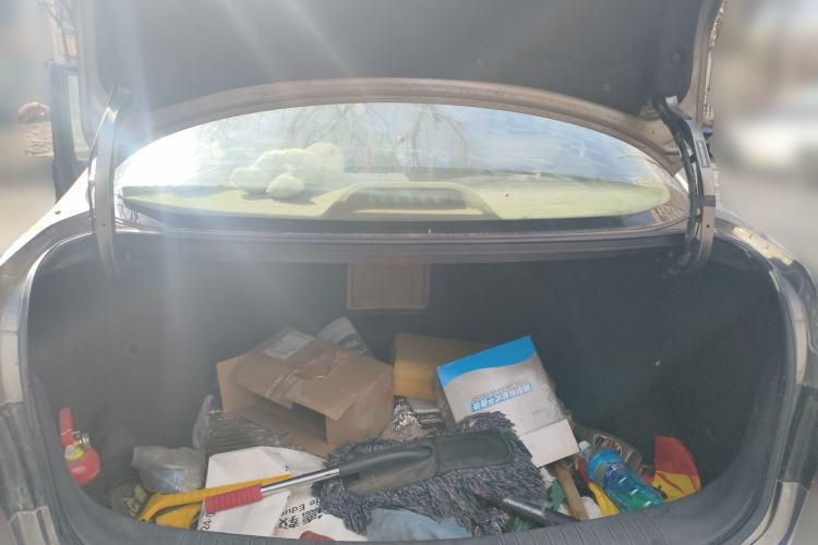 Used Nissan Sylphy 2012 Classic 1.6XE Manual Comfort Edition Trunk