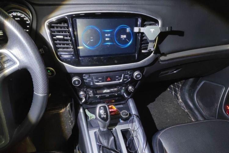 Used Geely Auto Vision X6 2016 1.3T CVT Flagship Model
