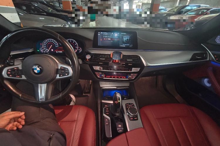 Used BMW 5 Series 2018 Restyled 530Li Leading Edition M Sport Package
