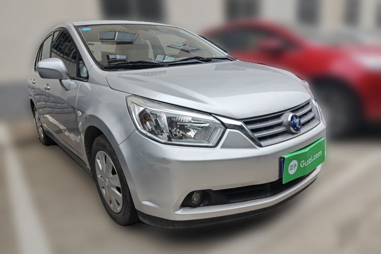 Used Venucia D50 2012 1.6L Manual Comfort Edition Front Right 45 Deg