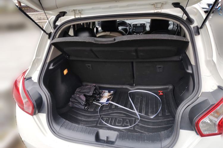 Used Nissan Tiida 2014 1.6L CVT Comfort Model
