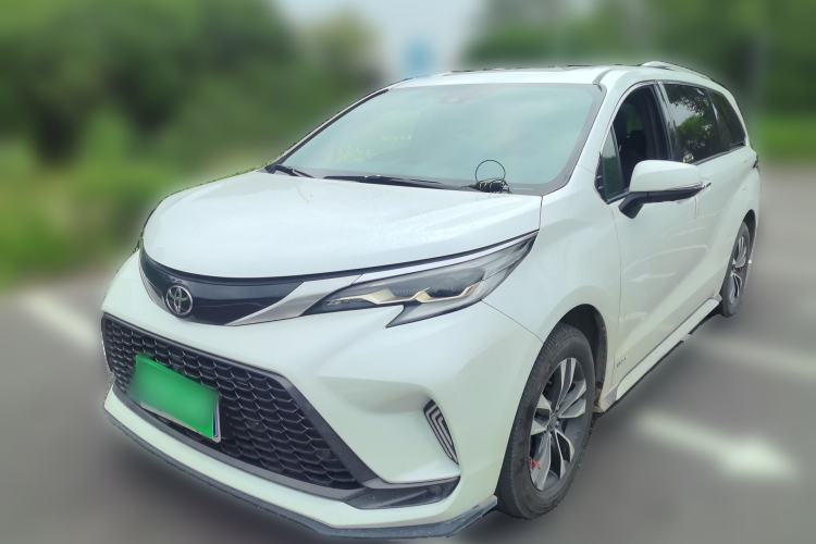 Ojetý Toyota Granvia 2024 2.5L Hybrid Prestige PLUS Four-Wheel Drive Version