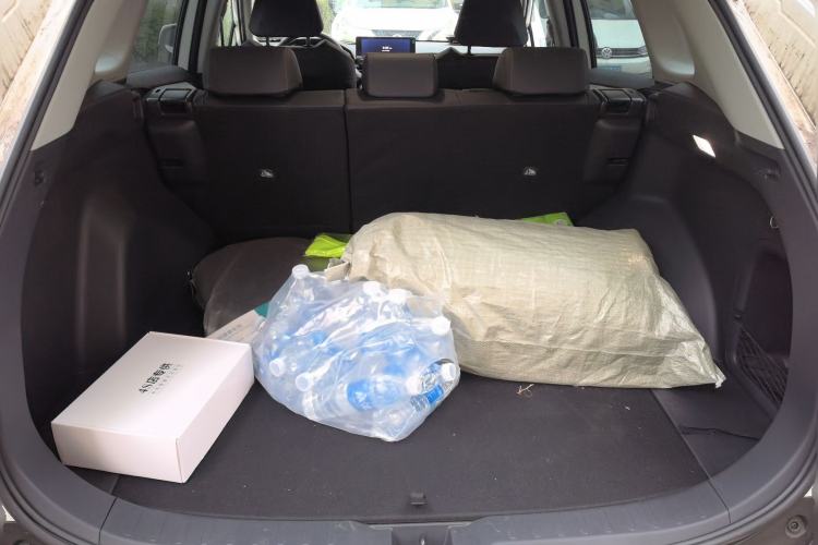 Used Toyota RAV4 2024 Dual-Motor 2.5L E-CVT Two-Wheel Drive Elite Plus Edition Trunk