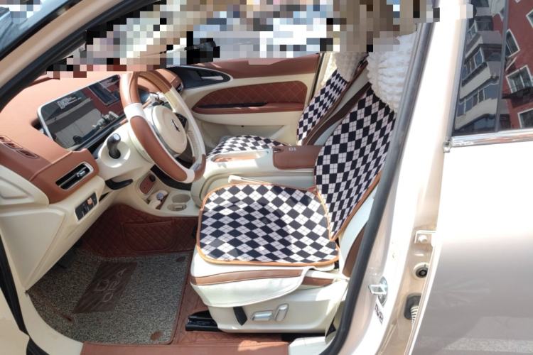 Used ORA Good Cat 2023 401 km Standard Range Luxury Version Lithium Iron Phosphate