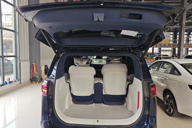 Used Buick GL8 2020 Avenir Avia Four-Seat Luxury Edition Trunk