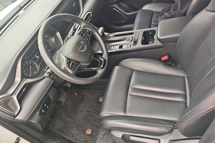 Used GAC Trumpchi GS4 2021 270T Automatic Elite Tech Edition Driver Seat