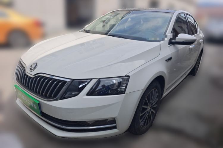 Used Skoda Octavia 2019 1.5L Automatic Smart Drive Luxury Edition China VI Standard