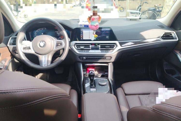 Used BMW 3 Series 2022 Updated 325Li M Sport Package Center Console