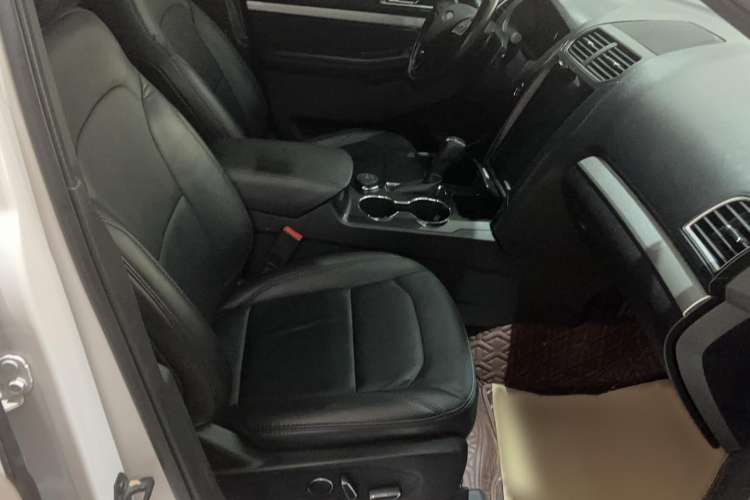 Used Ford Explorer (Import) 2017 2.3T Fashion Edition
