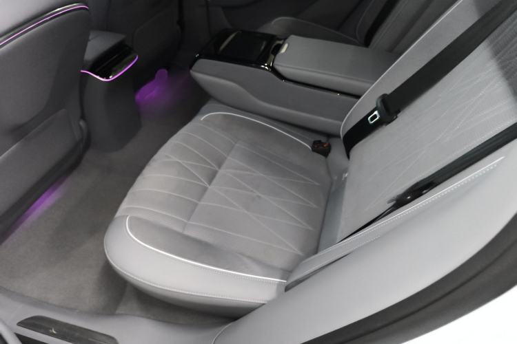 Used VOYAH PASSION 2023 Four-Wheel Drive Long-Range Version