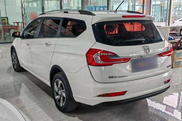 Used Baojun 310W 2017 1.5L Manual Luxury Edition China V