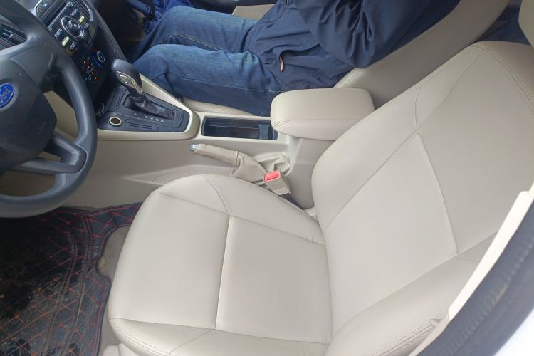 Used Ford Focus 2015 Sedan 1.6L Automatic Comfort Model Left Front Seat