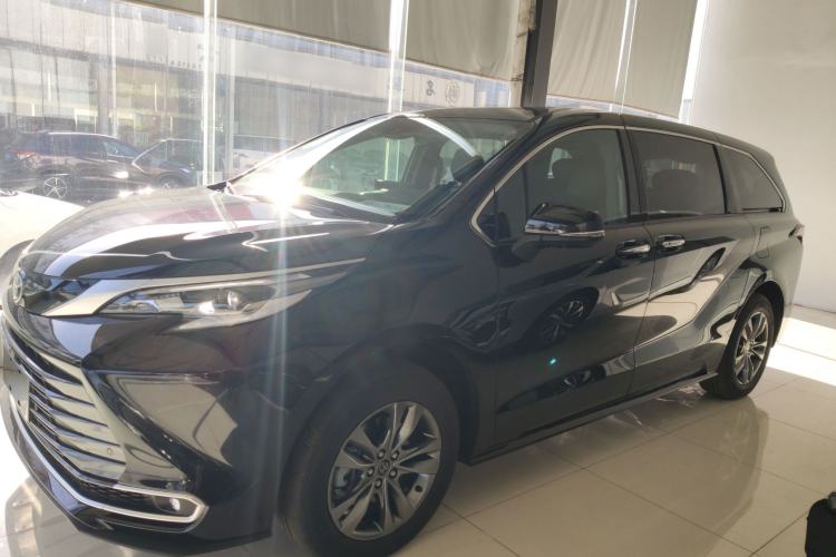 Used Toyota Sienna 2026 Model 2.5L Dual-Engine Four-Wheel-Drive Prestige Edition