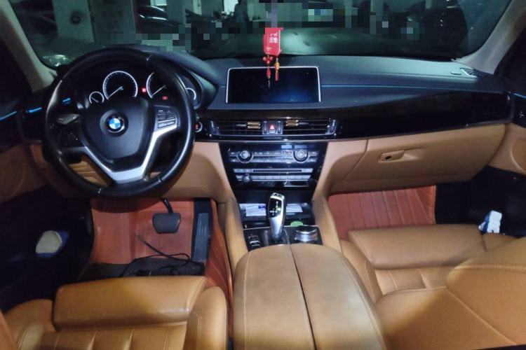 Used BMW X6 2017 xDrive28i Center Console