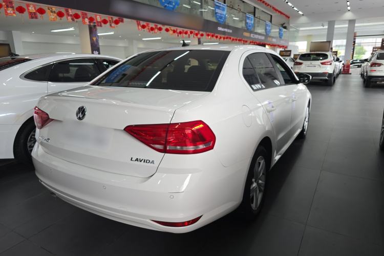Used Volkswagen Lavida 2018 Classic 1.5L Automatic Fashion Edition China VI Standard