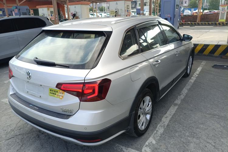 Used Volkswagen C-TREK 2017 1.6L Automatic Comfort Model
