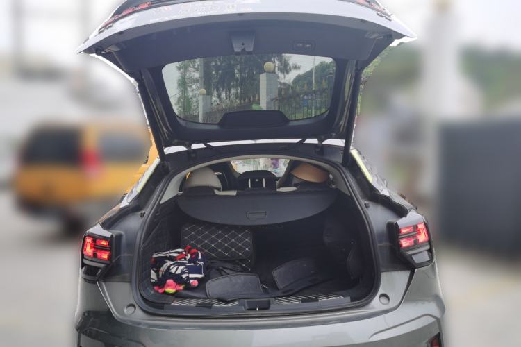 Used Lynk & Co 05 2020 2.0TD Two-Wheel Drive Shine Halo Trunk