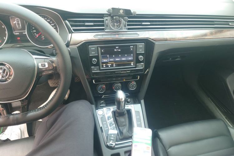 Used Volkswagen Magotan 2019 330TSI DSG Leading Model China VI Standard