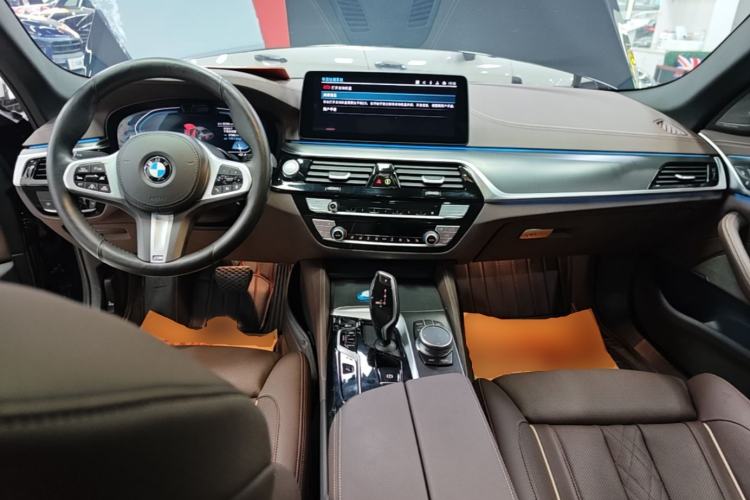 Used BMW 5 Series New Energy 2021 Restyled 535Le Pioneer Edition M Sport Package
