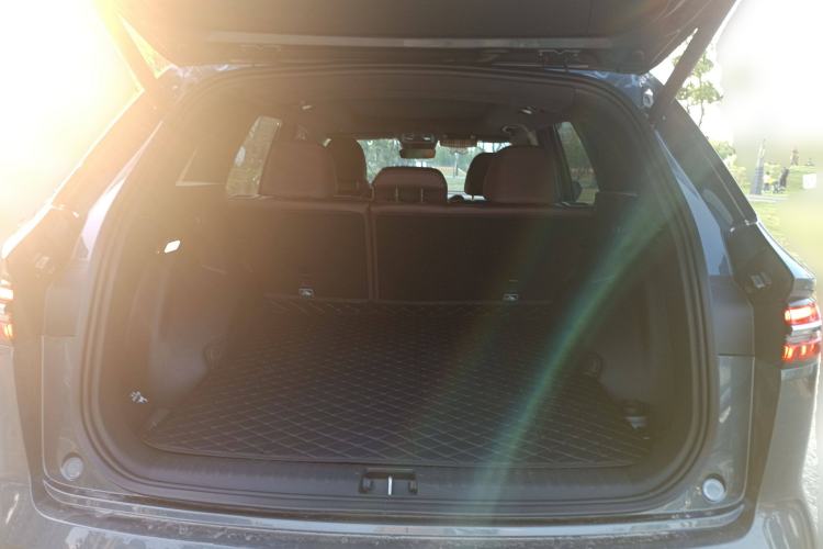 Used Geely Auto Monjaro L 2024 2.0TD High-Power Automatic Two-Wheel Drive Yunqi Version
