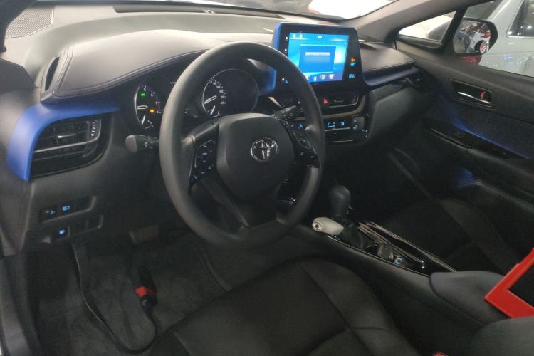 Used Toyota IZOA 2020 2.0L Enjoy Edition