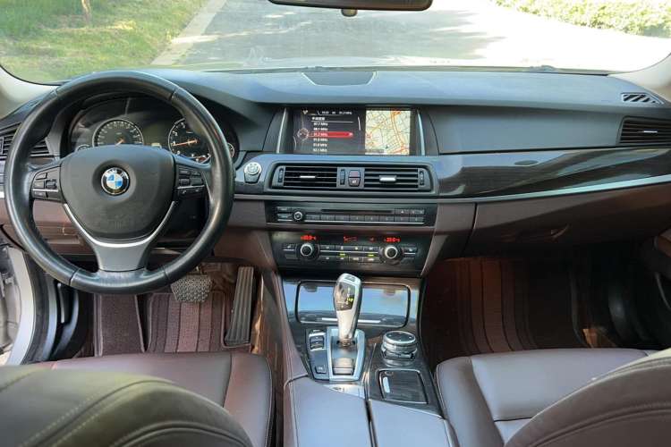 Used BMW 5 Series 2014 525Li Luxury Design Package
