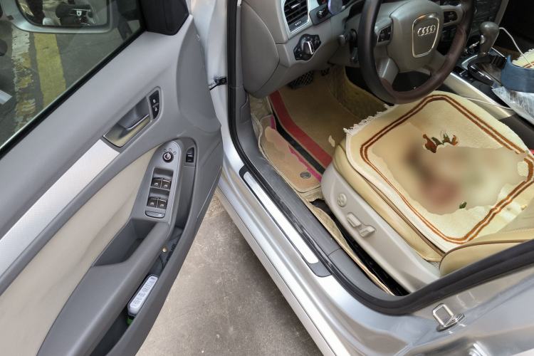 Used Audi A4L 2012 2.0 TFSI automatic standard version