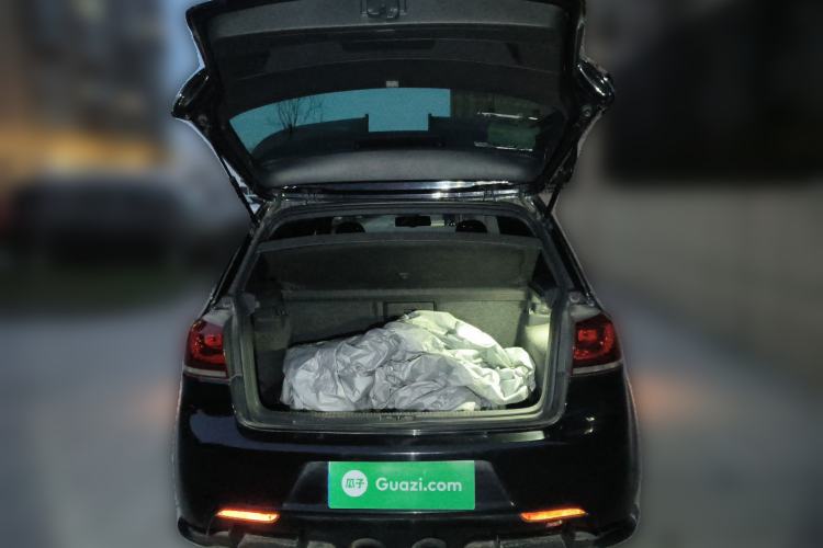 Used Volkswagen Golf 2011 2.0 TSI R Trunk