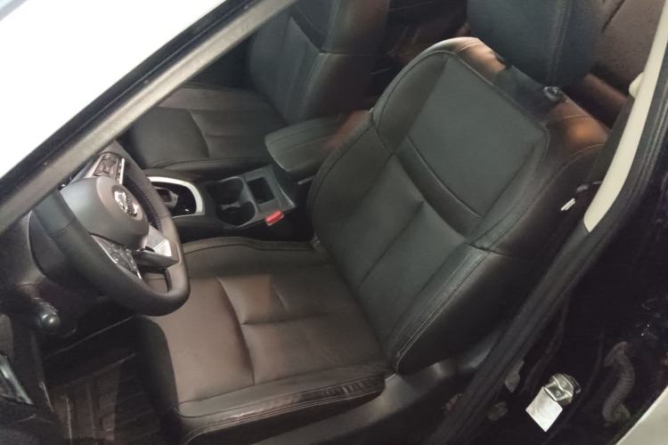 Used Nissan X-Trail 2019 2.0L CVT Smart Connect Comfort Edition 2WD
