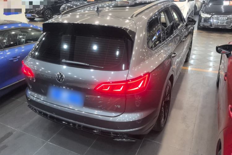 Used Volkswagen Touareg 2021 3.0 TSI Luxury Edition Black Diamond Sport Package