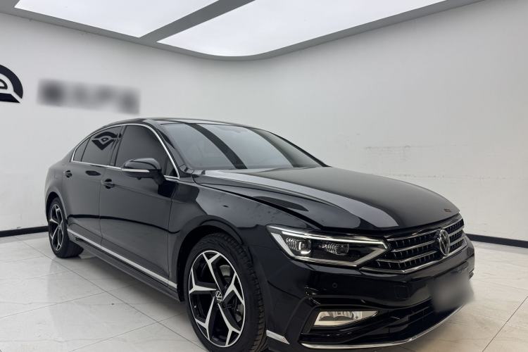 Used Volkswagen Magotan 2023 2 Million Units Limited Edition 330TSI DSG Leading Version
