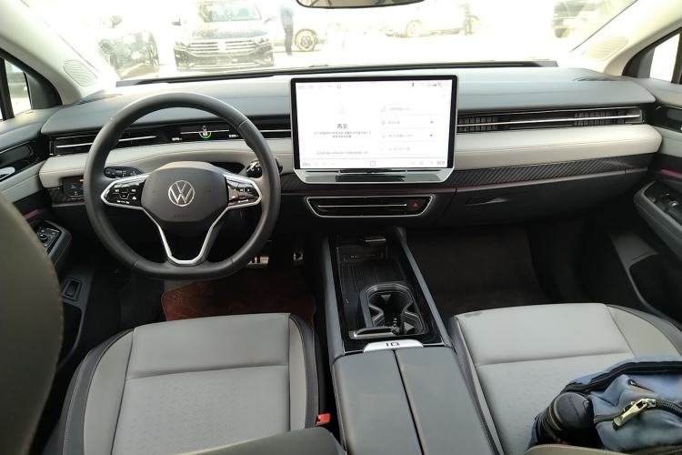 Used Volkswagen ID.7 VIZZION 2024 AIR model