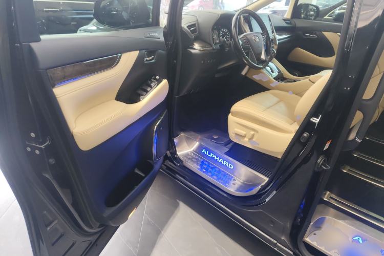 Used Toyota Alphard 2021 Dual-Engine 2.5L Prestige Edition