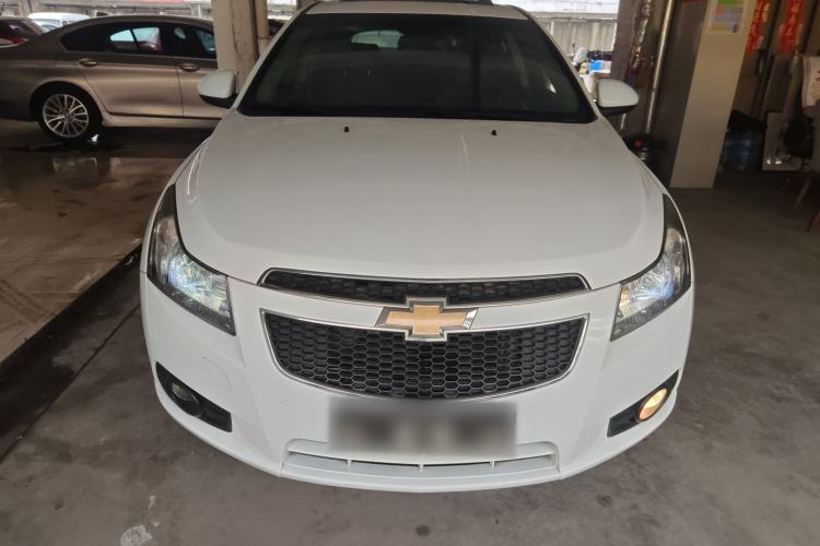 Used Chevrolet Cruze 2013 Hatchback 1.6L Manual Luxury Model
