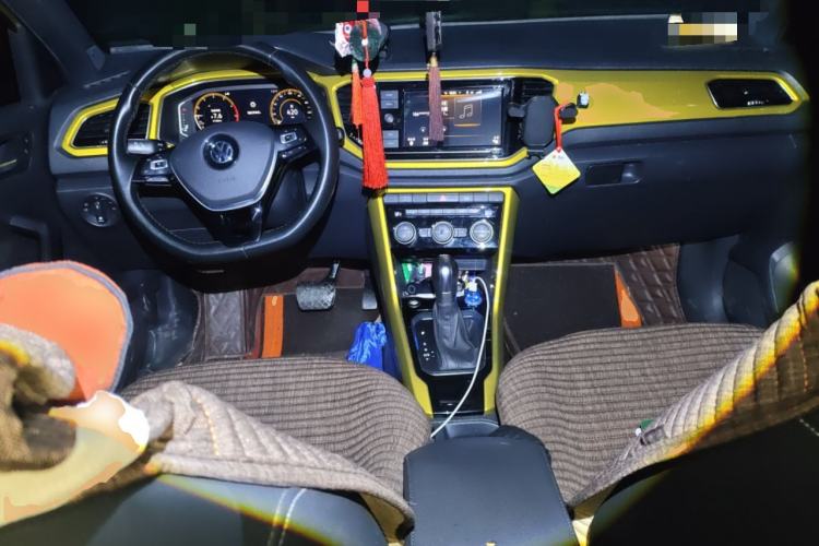 Used Volkswagen T-ROC 2019 280TSI DSG Two-Wheel-Drive Luxury Version China V Emission Standard