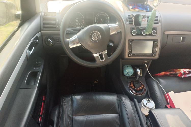 Used Volkswagen Touran 2013 1.4T DSG Comfort Edition 5-Seater Steering Wheel